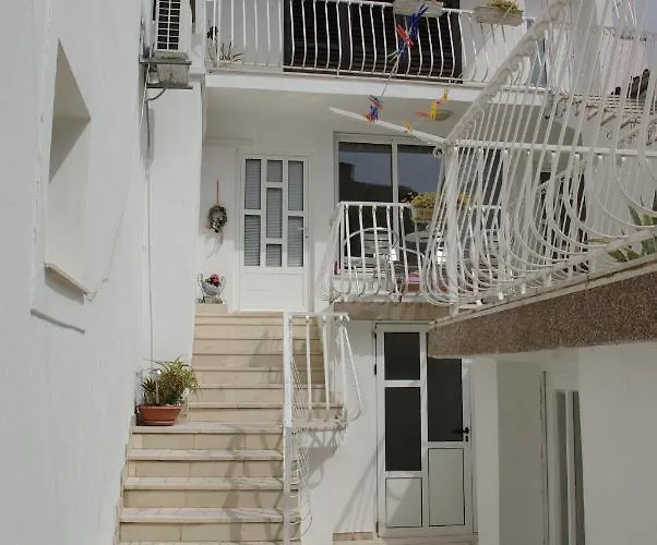 Apartments With A Parking Space Makarska - 12063