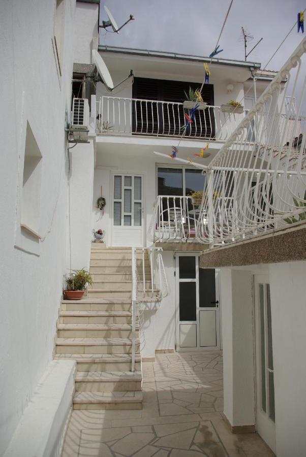 Apartment With A Parking Space - 12063 Makarska