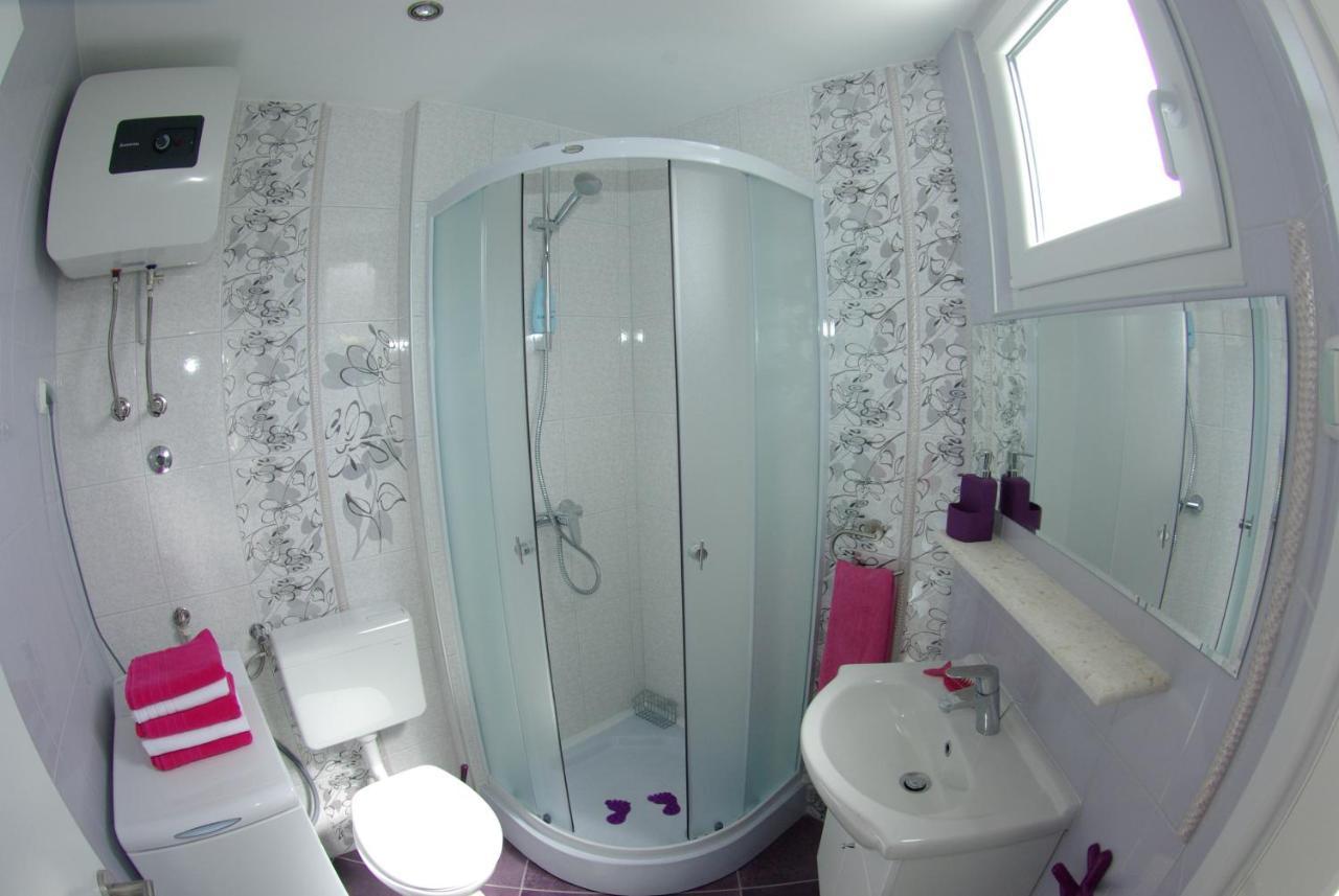 With A Parking Space - 12063 Apartment Makarska